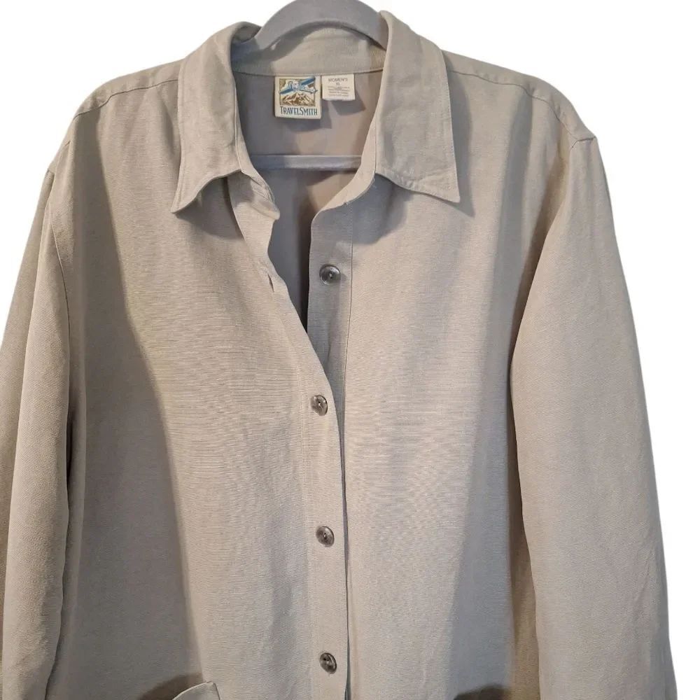 TravelSmith womens 100% silk shirt jacket blazer shaket khaki tan size XL - Picture 2 of 6